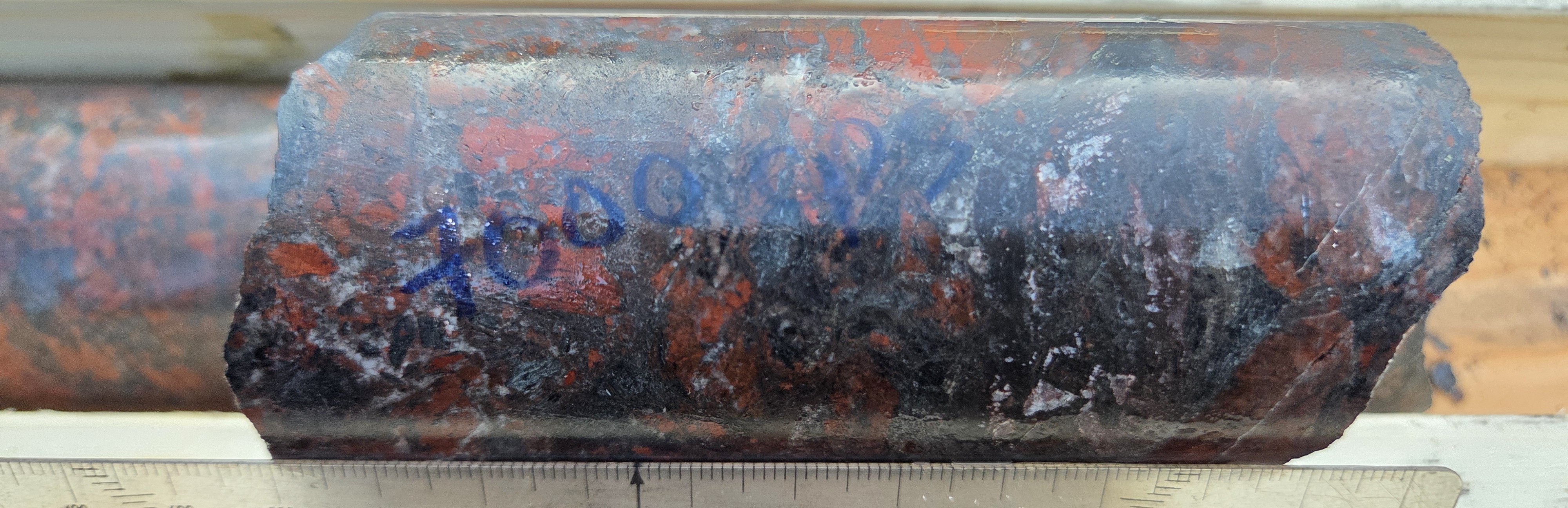 DDH DN26005 69.25m core photo
